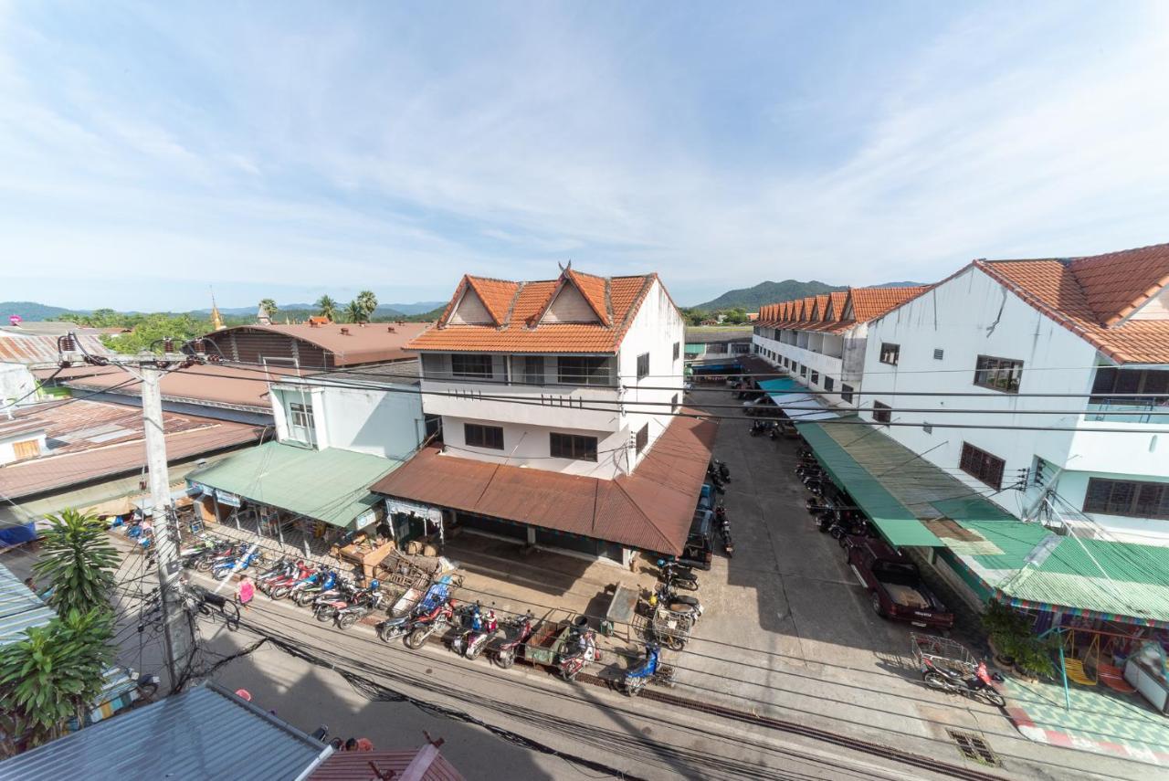 Saiyud Hostel Мэхонгсон Экстерьер фото